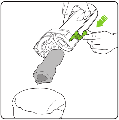 Emptying the bin - Step 3 - Empty the dirt