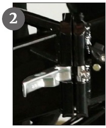 Vybratie bat&eacute;rie - krok 2