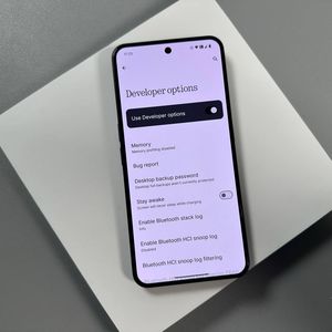 S&aring;dan aktiverer og deaktiverer du Udviklerindstillinger p&aring; Nothing Phone (3)