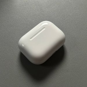Apple AirPods Pro 3 - Gu&iacute;a de restablecimiento de f&aacute;brica