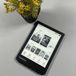 Controleren op software-updates op de PocketBook 634 Verse Pro