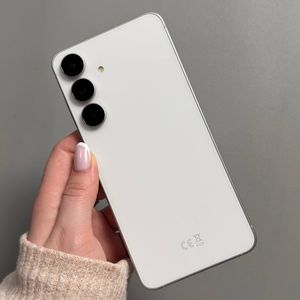 Как да нулирате настройките на камерата на Samsung Galaxy S25 FE