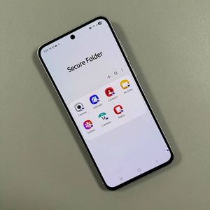 Suojatun kansion luominen Samsung Galaxy A56 -puhelimessa