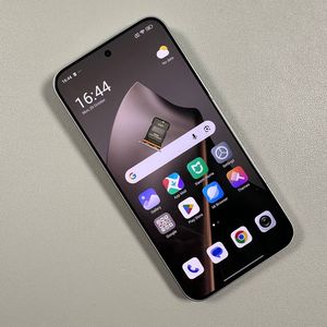 Come inserire una SIM Card nello Xiaomi 15T Pro