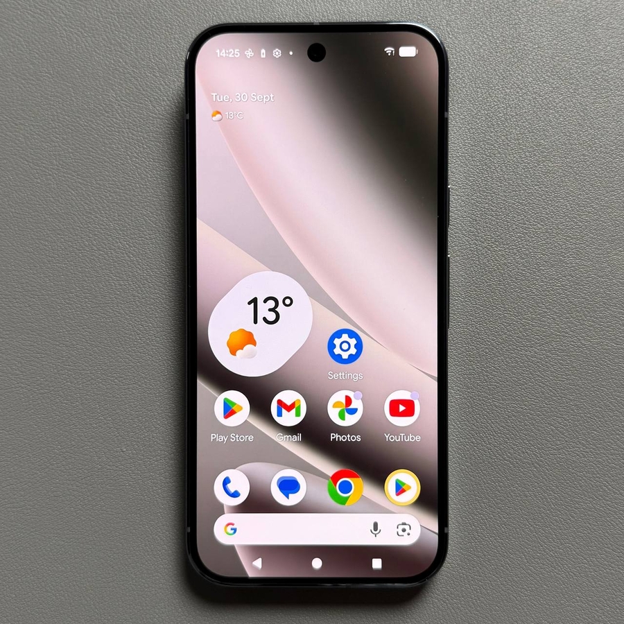 Cómo eliminar la barra de búsqueda de Google en el Google Pixel 10 Pro ...