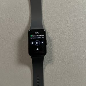 Uso de los controles de Spotify en el Samsung Galaxy Fit 3