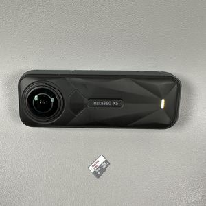 INSTA360 X5 камераңызға SD картасын қалай салуға болады
