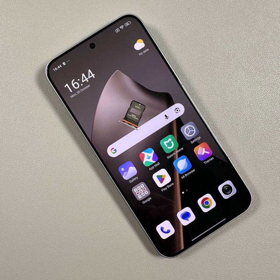 Wkładanie karty SIM do Xiaomi 15T Pro Wkładanie karty SIM do Xiaomi 15T Pro