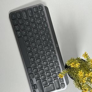 So setzen Sie Ihre Logitech MX Keys Mini Tastatur zur&uuml;ck