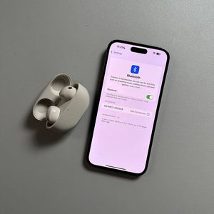 Como conectar seus fones de ouvido Sony WF-1000XM5 a um iPhone