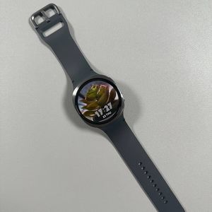 Samsung Galaxy Watch 8 LTE &ndash; Slik installerer eller avinstallerer du apper