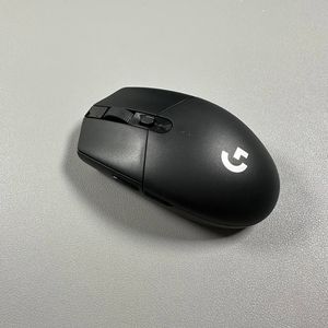 Menghidupkan dan Mematikan Mouse Logitech G305